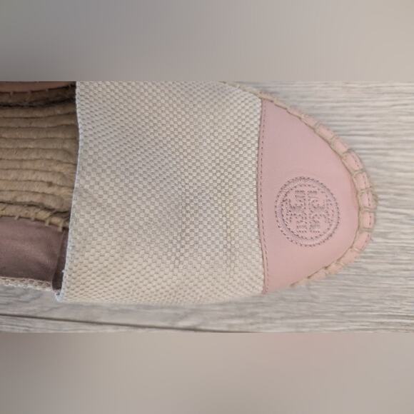 Tory Burch Cap Toe Slip On Espadrilles in Size 7. In Great Preloved Condition. - Picture 2 of 4